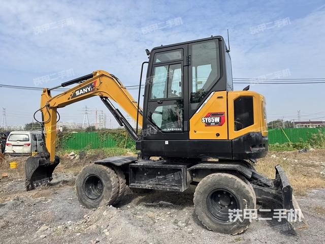 驾驶室顶部（整机外观）