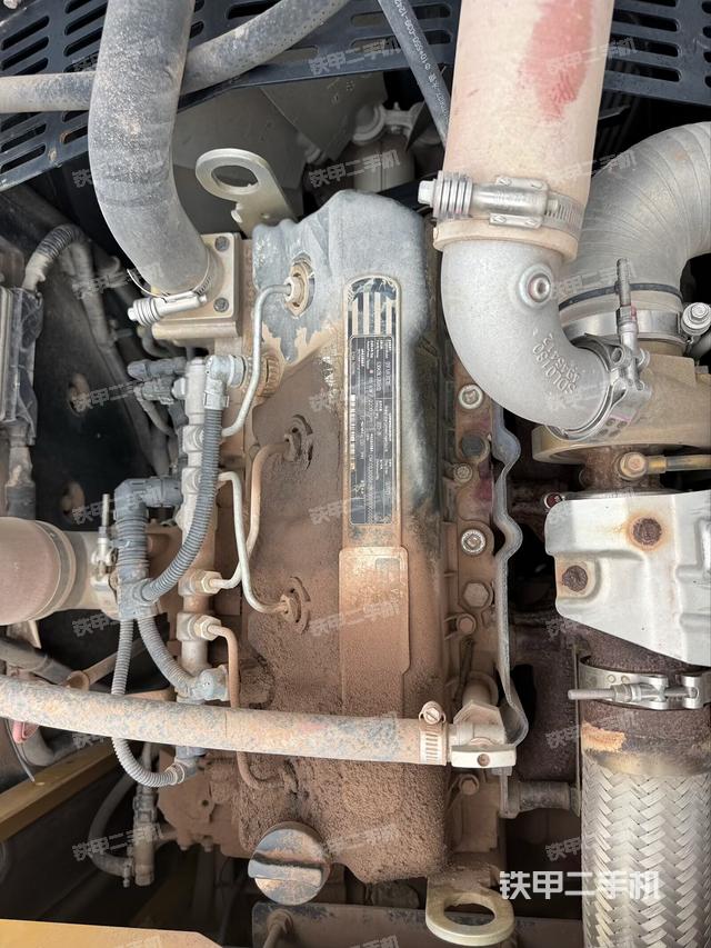 发动机室（上车部件）