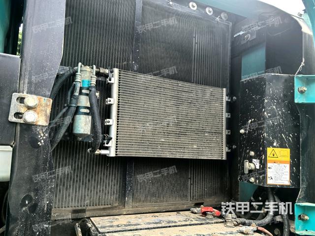 散熱器正面（大件艙室）