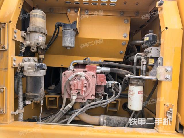 液压泵斜45 右（大件舱室）