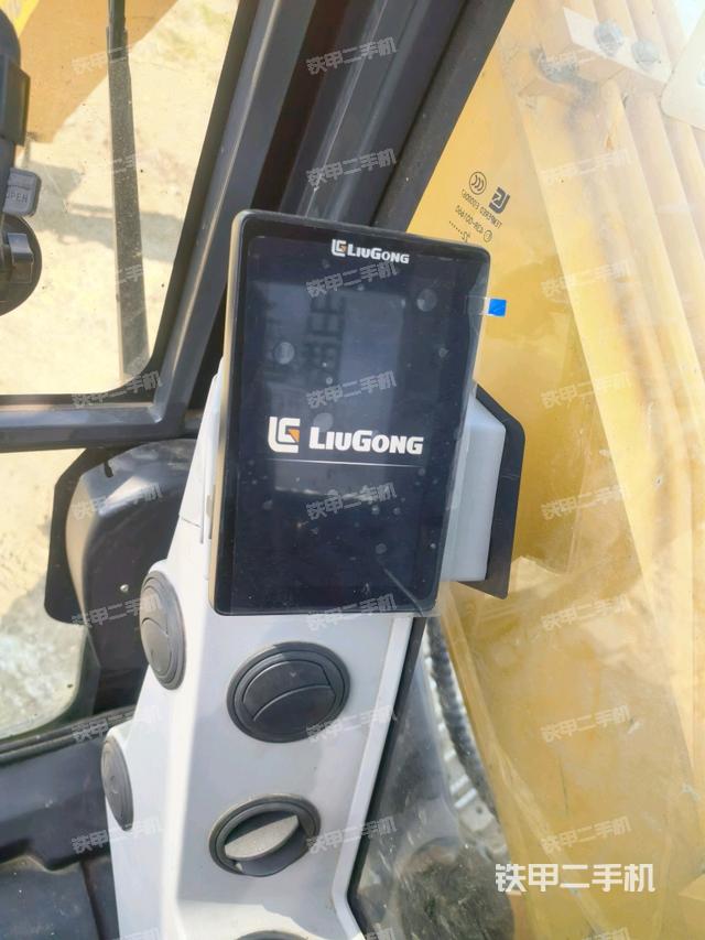 显示屏 （驾驶室部分）