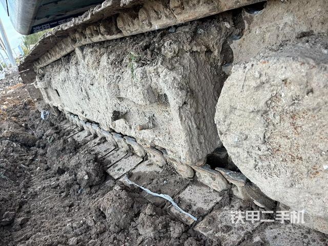 单侧履带整体（整机外观）