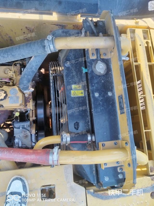 氣門室蓋螺絲特寫（上車部件）