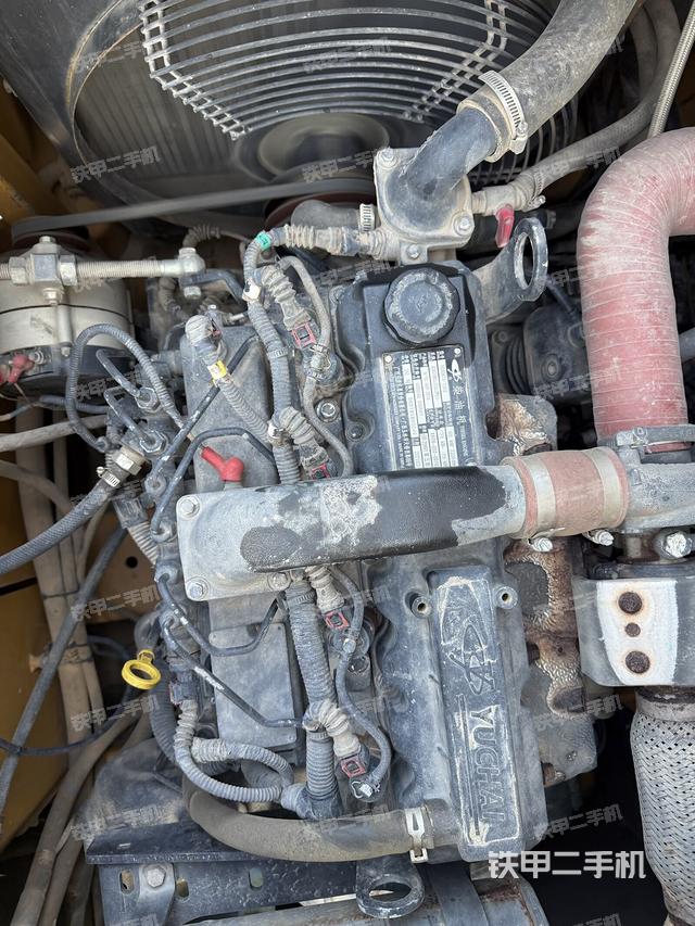 发动机整体俯视（整机外观）