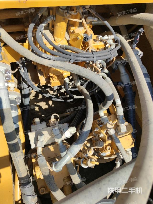 回轉(zhuǎn)馬達(dá)（上車部件）