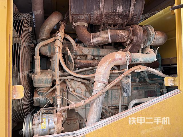 發(fā)動機左側(cè)（整機外觀及大件）