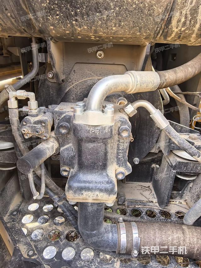 液压泵室（大件舱室）