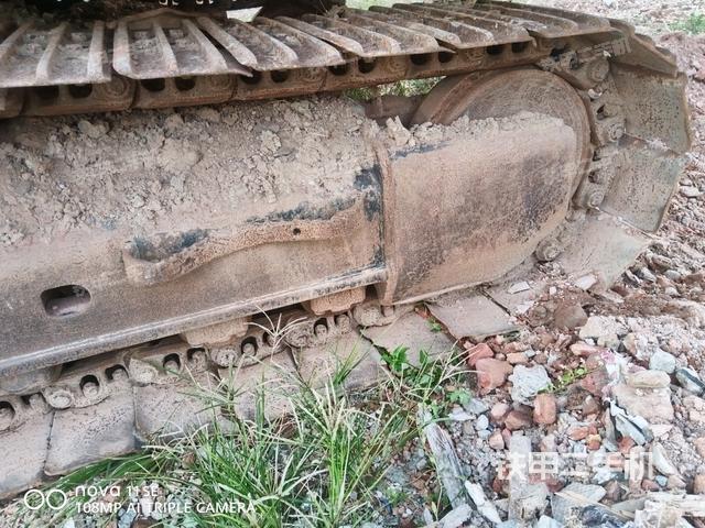 左侧履带整体 （行走机构）