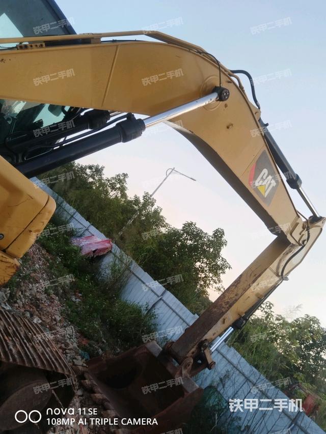 大臂根部 斜视（工作和回转装置）