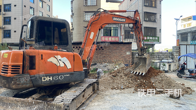 整機(jī)右后45°（整機(jī)外觀）