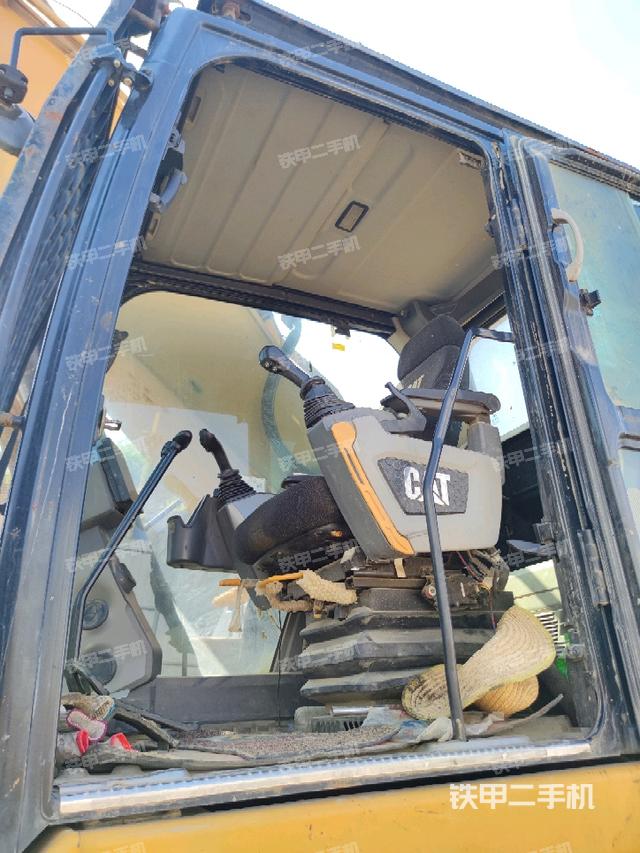 顶棚整体（驾驶室部分）