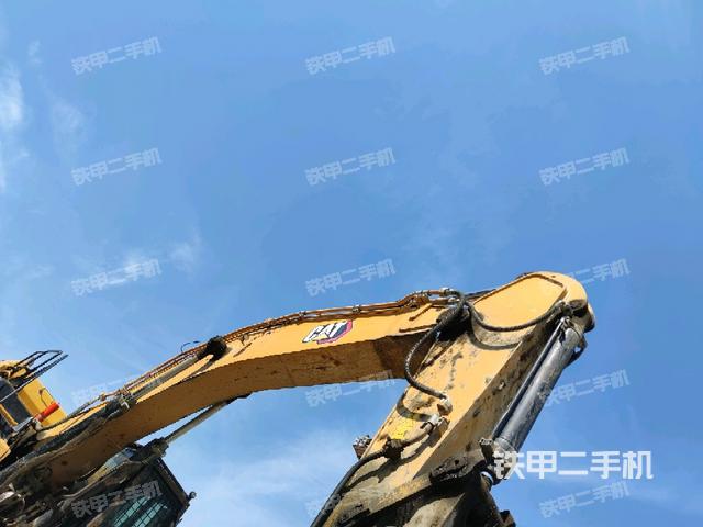 大臂整体 右侧（工作和回转装置）