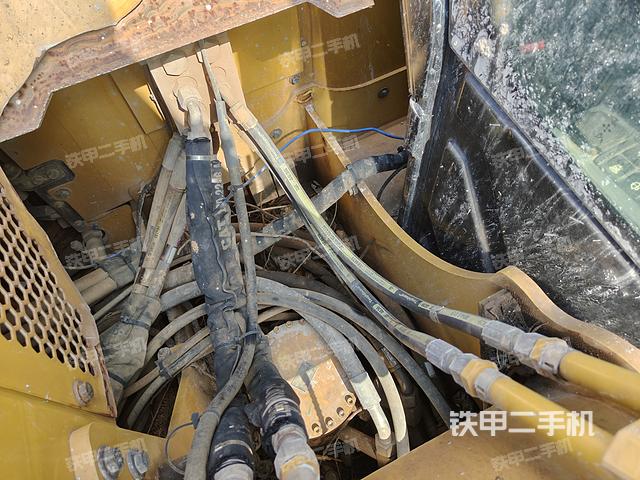 發(fā)動(dòng)機(jī)整體俯視（整機(jī)外觀）