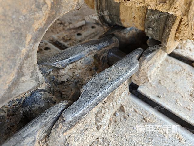 駕駛室頂部（整機(jī)外觀）