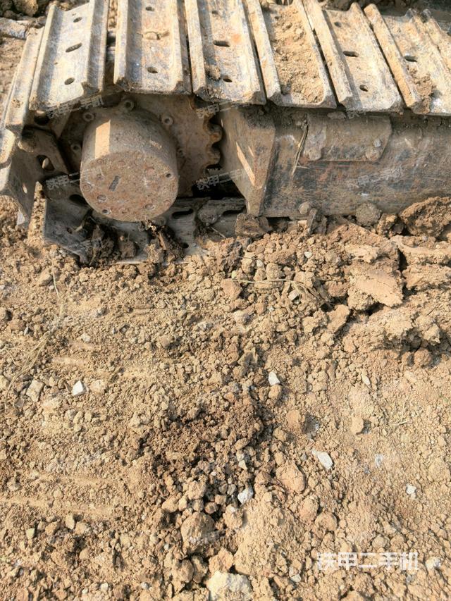 右侧行走马达盖板（行走机构）