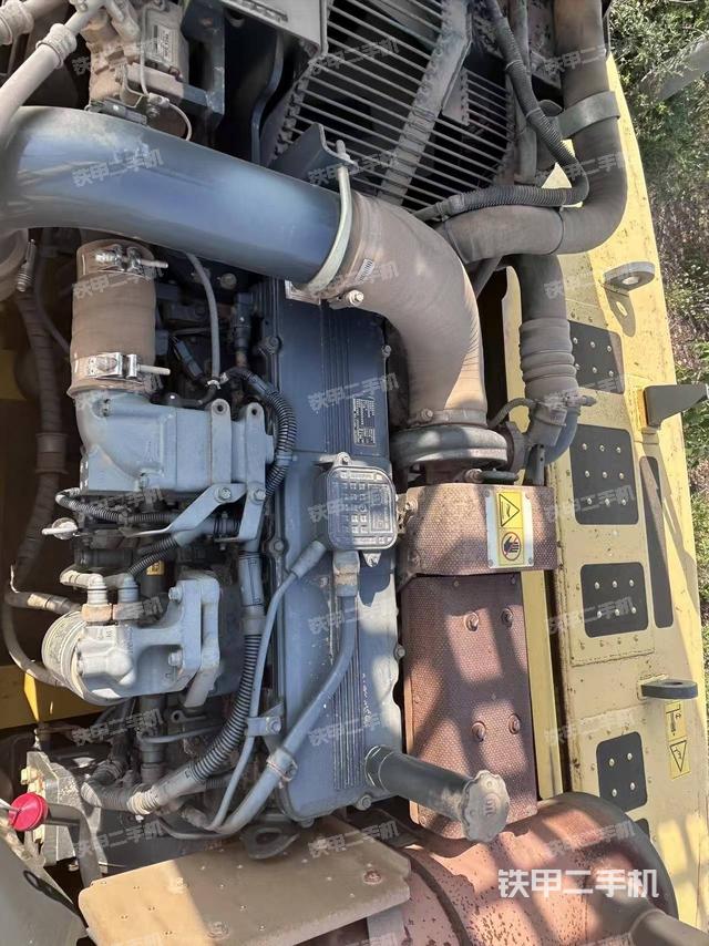 發(fā)動(dòng)機(jī)整體俯視（整機(jī)外觀）