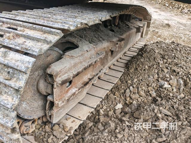 右侧履带整体（行走机构）