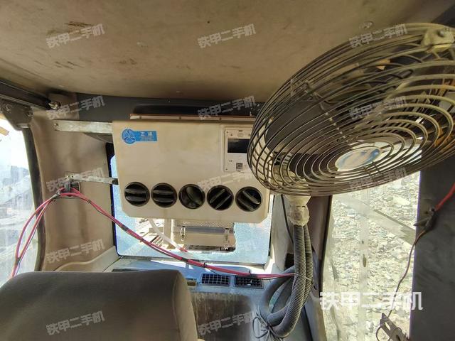 座椅后部（駕駛室部分）