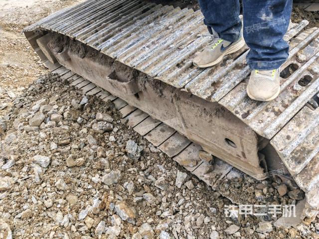 左侧履带整体 （行走机构）