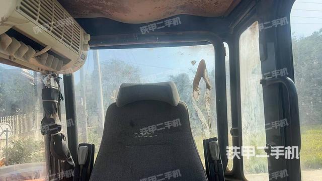 驾驶室整体（整机外观）