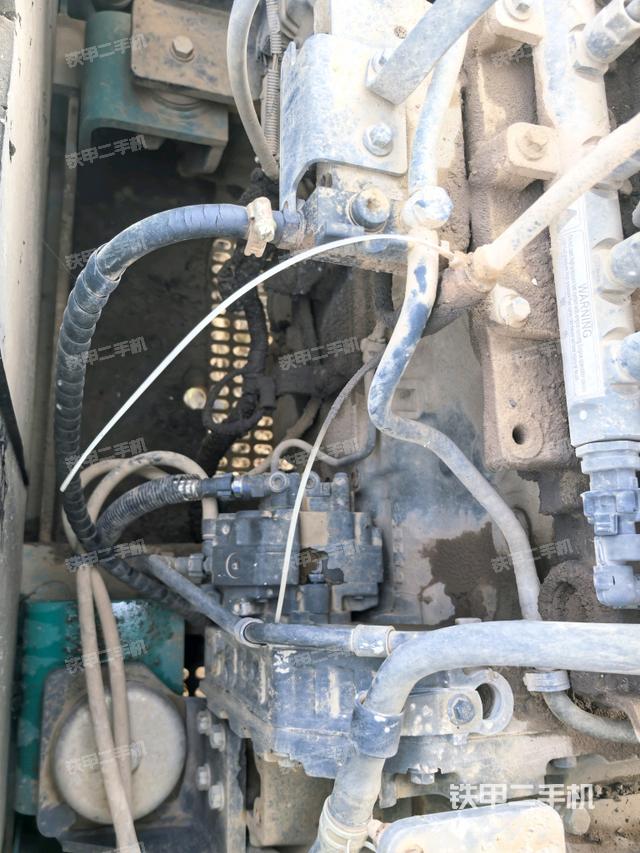 发动机室（上车部件）