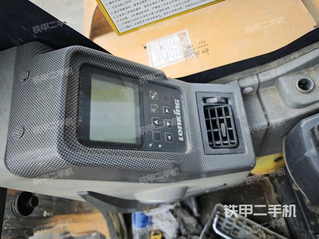 显示屏 （驾驶室部分）