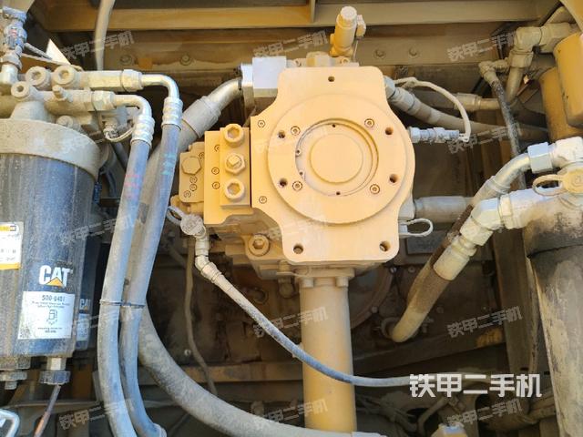 液壓泵斜45?右（大件艙室）