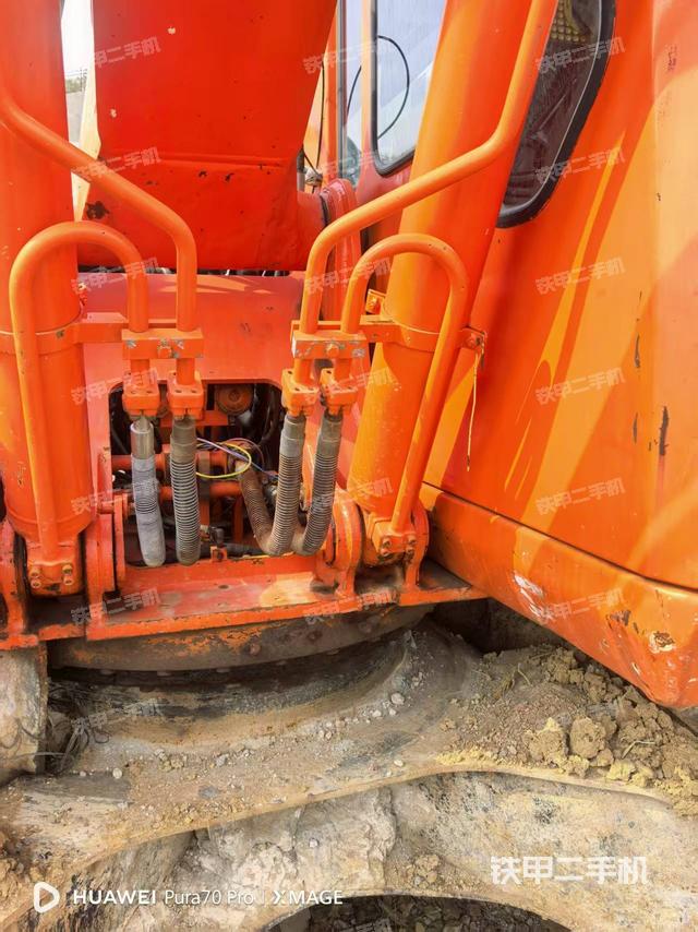 大臂油缸整體?豎拍（工作和回轉(zhuǎn)裝置）