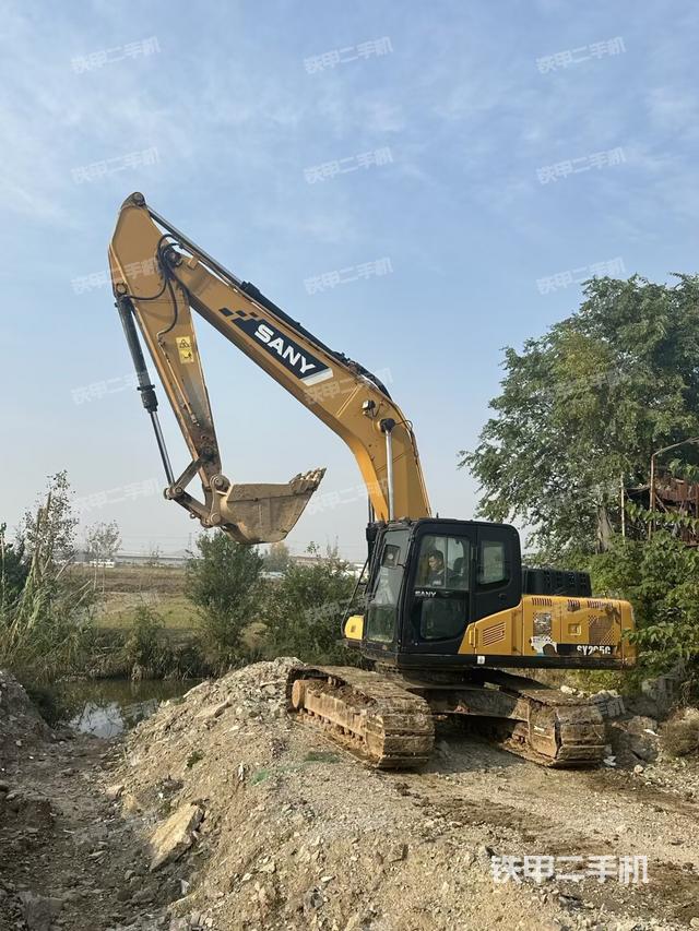 三一重工SY205C挖掘机