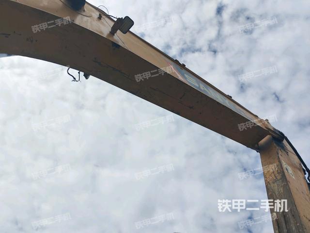 大臂整体 右侧（工作和回转装置）