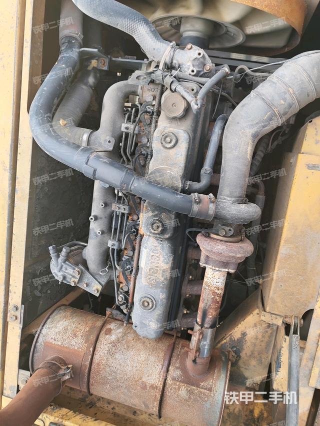 发动机室（上车部件）