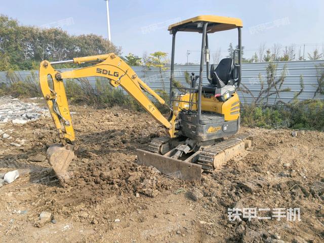 山东临工ER616F挖掘机