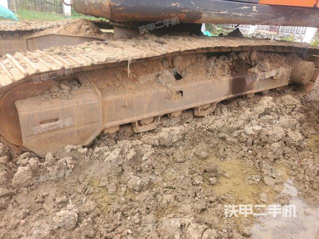 单侧履带整体（整机外观）