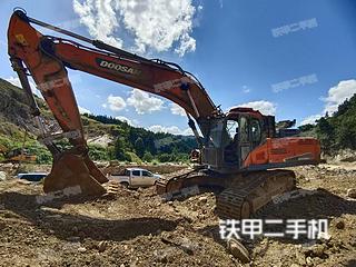 斗山DX380LC-9C挖掘機(jī)