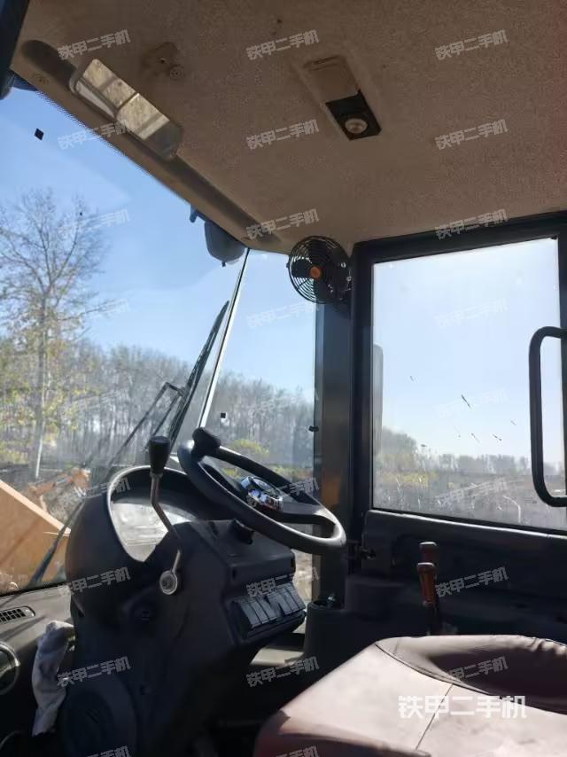 驾驶室操作台（整机外观及大件）