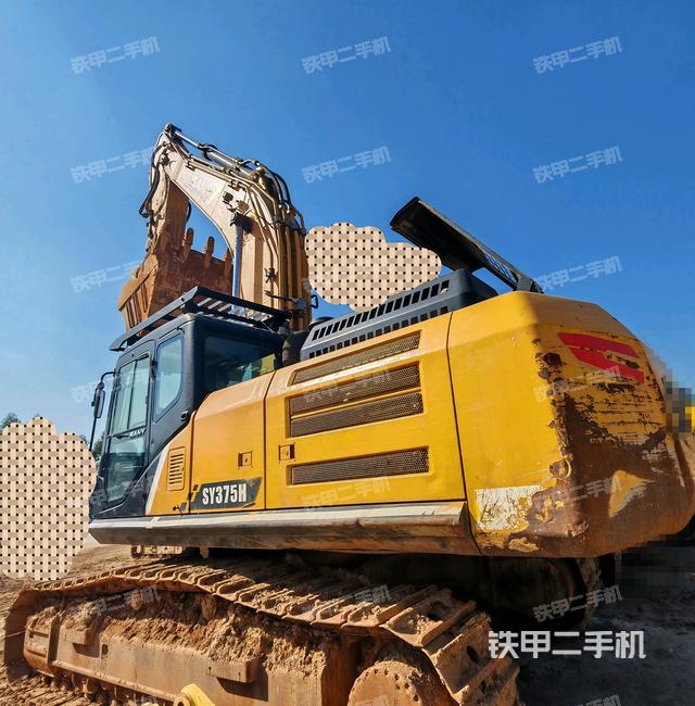 三一重工SY375H挖掘机
