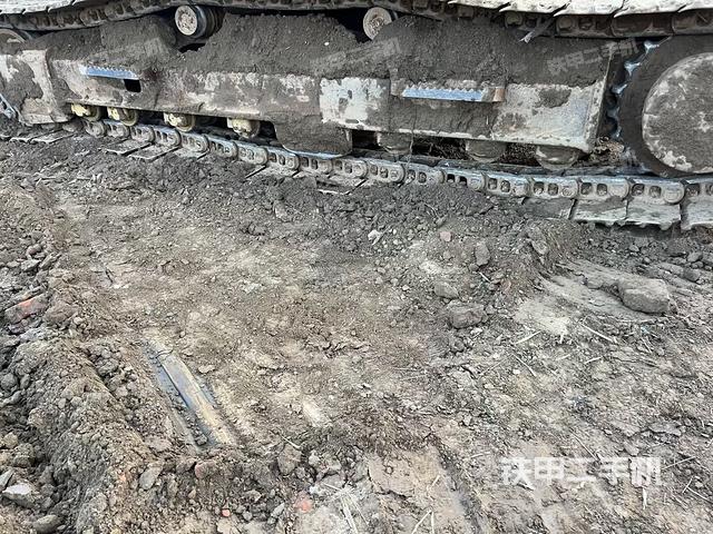 单侧履带整体（整机外观）