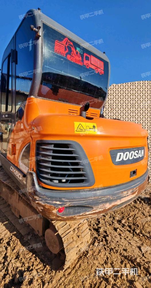 斗山DX60E-9CN挖掘机