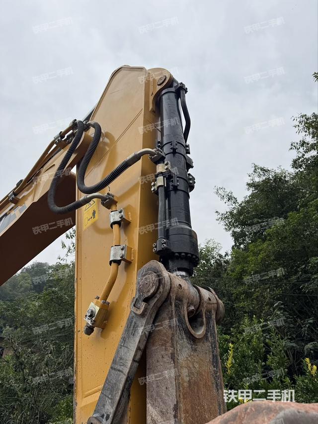 小臂整體右前（工作和回轉(zhuǎn)裝置）