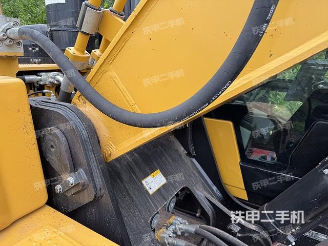 大臂根部?斜視（工作和回轉(zhuǎn)裝置）