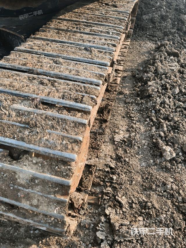 单侧履带整体（整机外观）