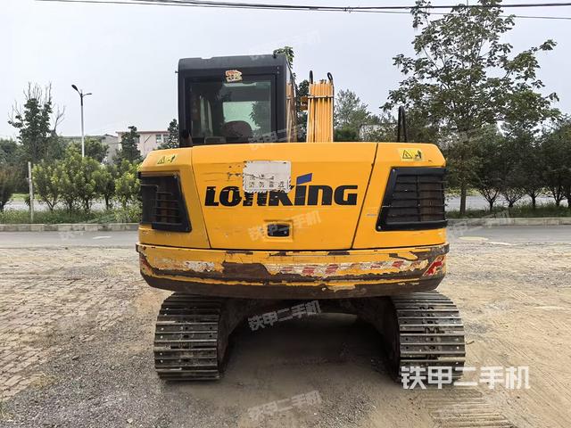 驾驶室顶部（整机外观）