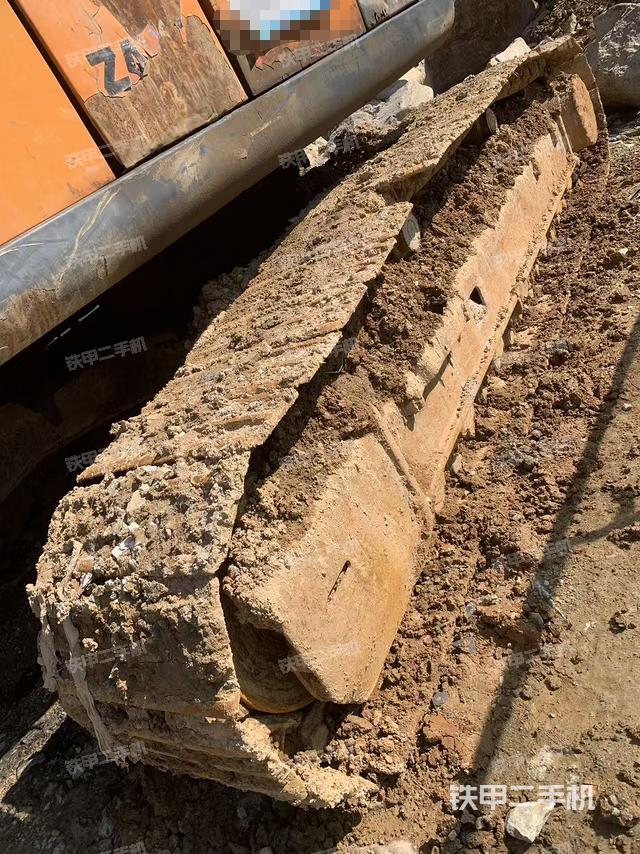 单侧履带整体（整机外观）