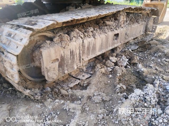 單側(cè)履帶整體（整機(jī)外觀）