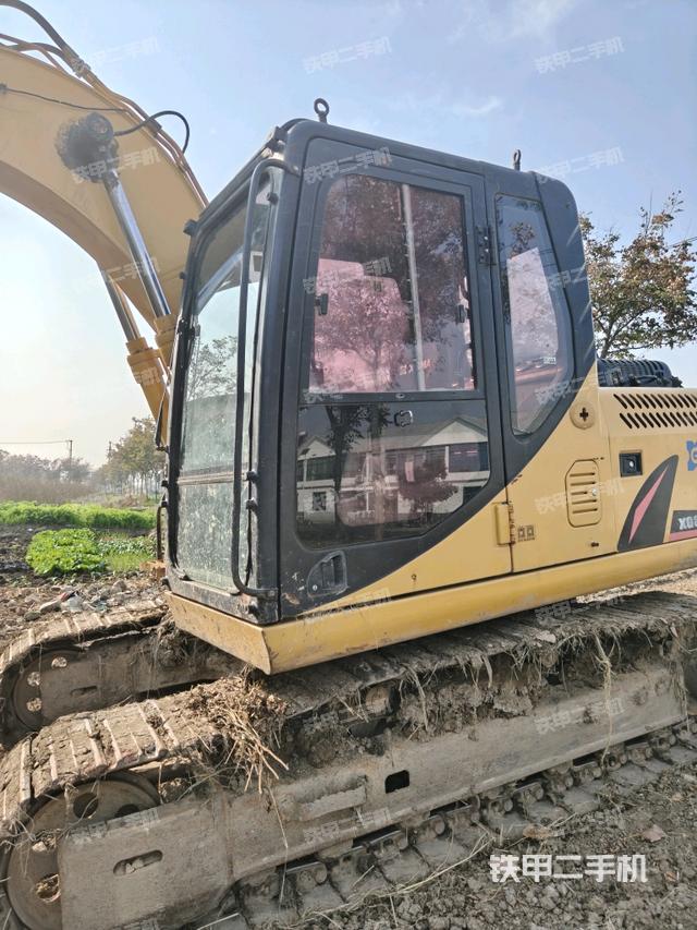 驾驶室整体（整机外观）