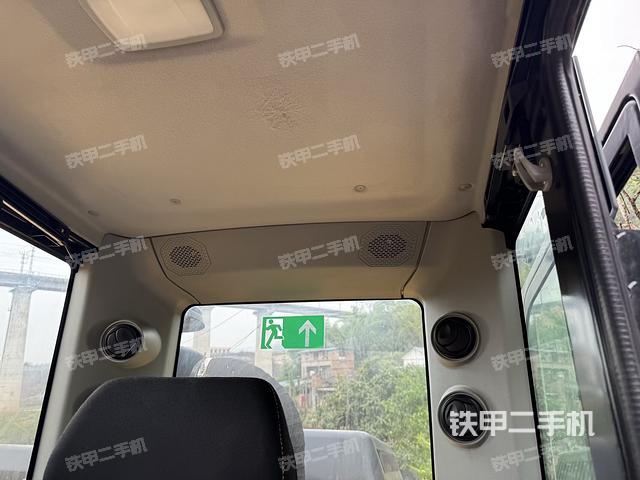 座椅后部（駕駛室部分）