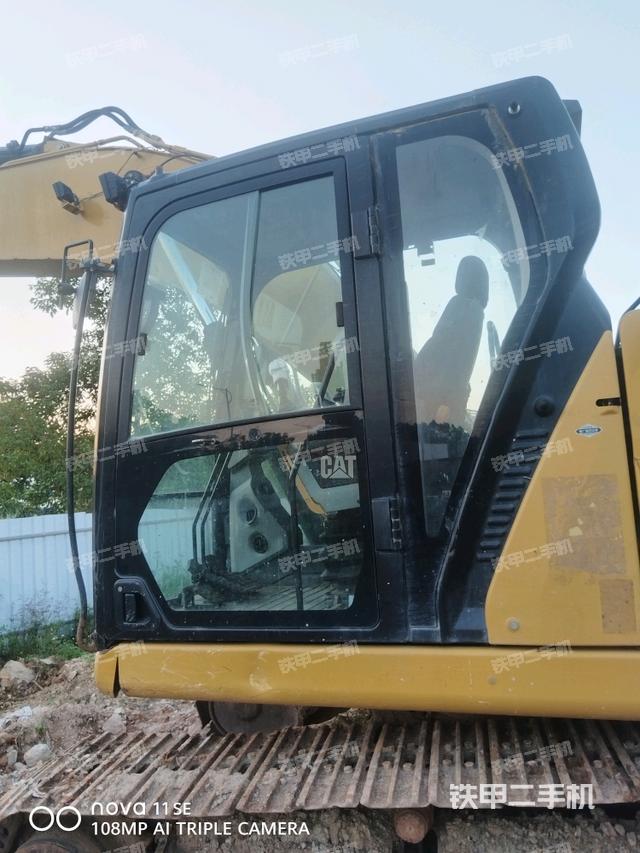 驾驶室左前45度（驾驶室部分）