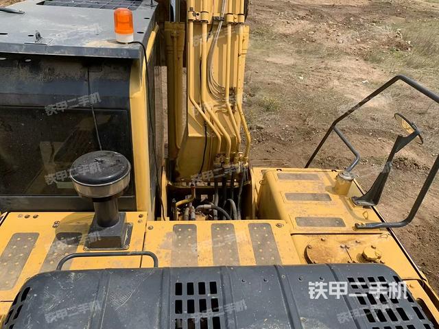 駕駛室頂部（整機(jī)外觀）