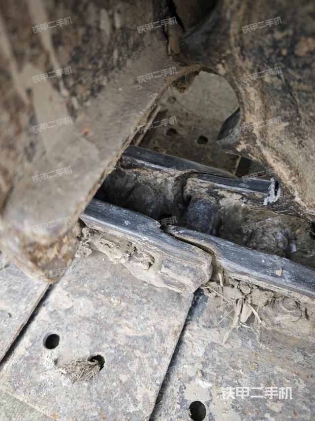 左侧行走马达盖板（行走机构）