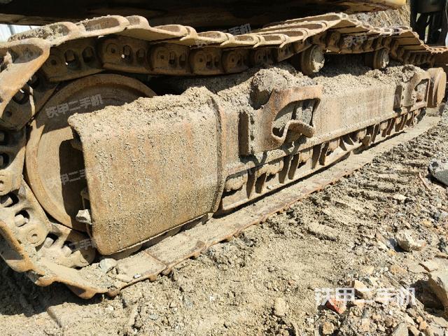 左侧履带整体 （行走机构）